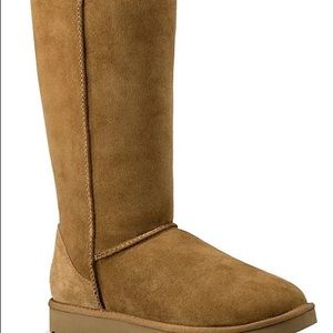 Tall Chestnut Uggs - W10